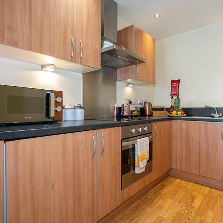 Haus City Centre Apartment - Arcadian - China Town - King Size Bed - Balcony - Parking - Top Rated Birmingham Bagian luar foto